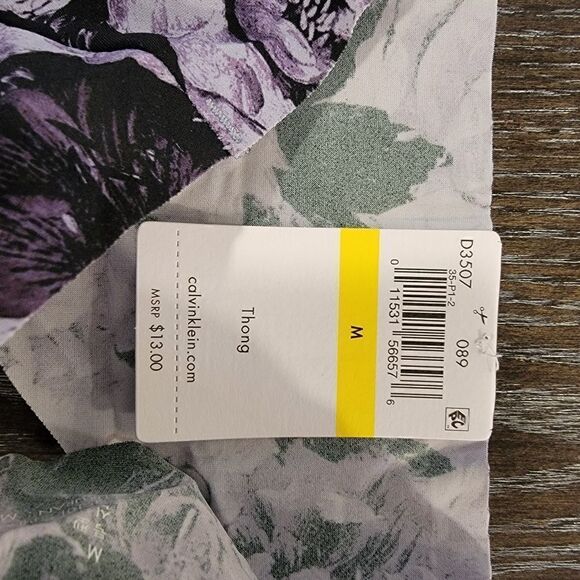 Calvin Klein Invisibles floral Thong NWT - Picture 6 of 7